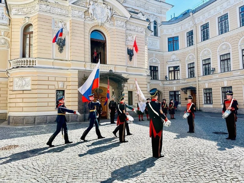 Императорский полдень